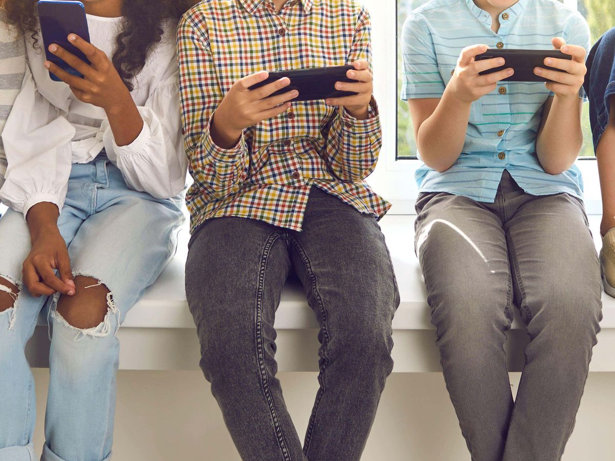 Under-16s social media ban and overnight curfews to be considered &ndash; Liz Kendall