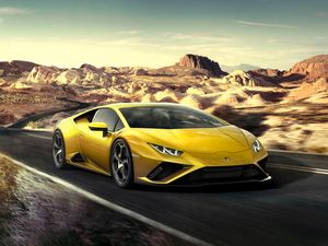 Supporting image for story: First Drive: The Lamborghini Huracan Evo RWD brings theatre and performance