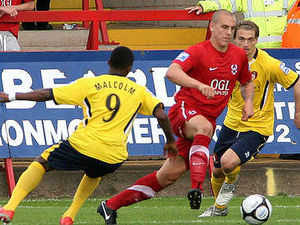 Supporting image for story: Harriers wait on Ollie Thorne injury