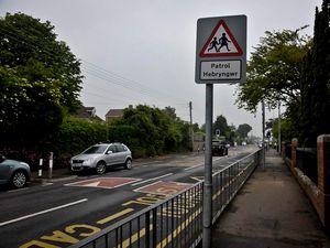 Supporting image for story: Drivers face fines of up to £40 for idling engines