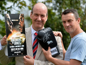 Supporting image for story: Boxing legends get behind little Liam's appeal
