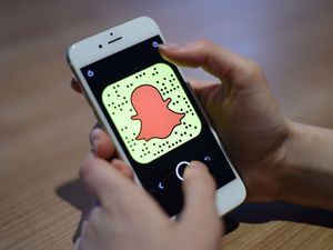 Supporting image for story: Snapchat photos and videos are no longer time sensitive 