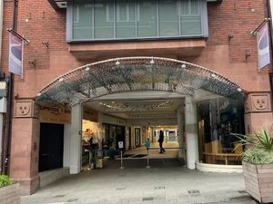 Supporting image for story: Pride Hill shops to be stripped as work to transform Shrewsbury gets underway