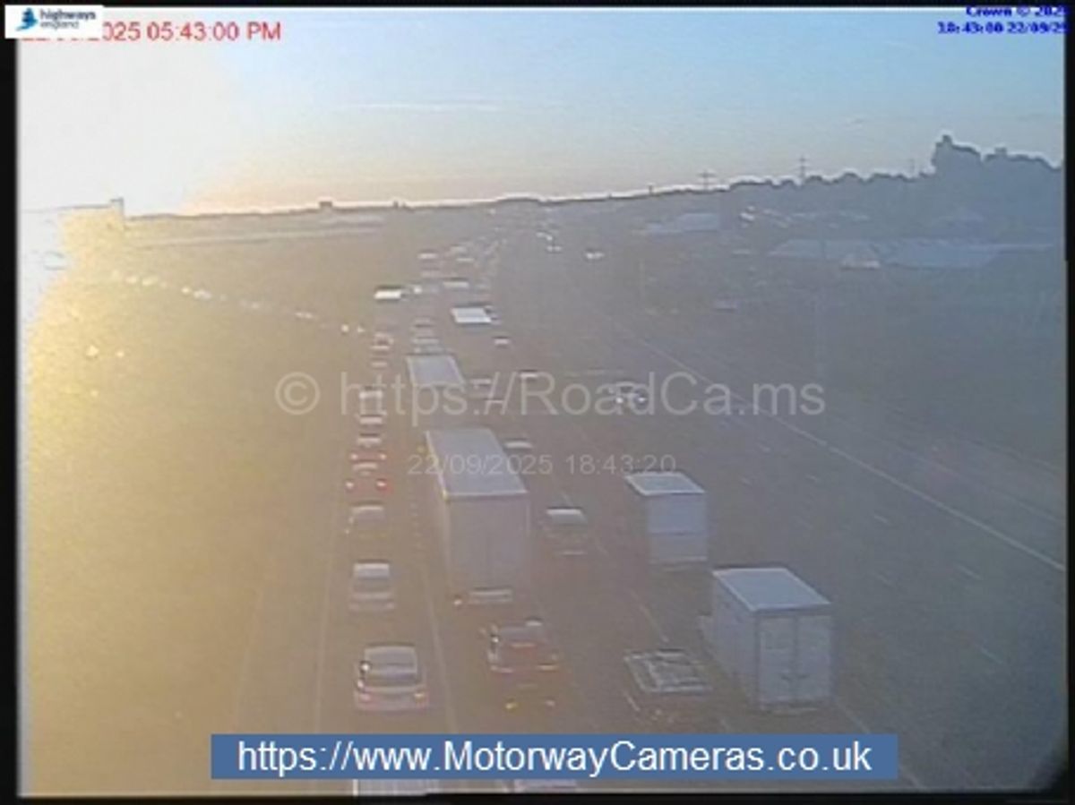 Broken down lorry causes long delays on M6 northbound between junctions six and seven