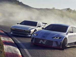 Supporting image for story: Hyundai’s pair of concepts preview brand’s future electrification vision