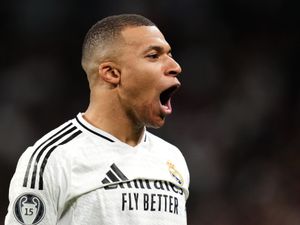 Supporting image for story: Kylian Mbappe nets late winner as Real Madrid beat nine-man Getafe to go top