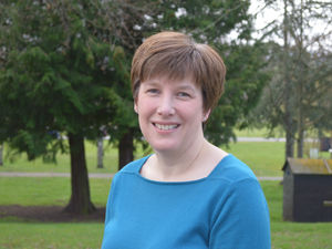 Supporting image for story: Builth Wells woman wins prestigious John Gittins Memorial Award 2024 for Outstanding Contribution to Welsh Sheep Industry