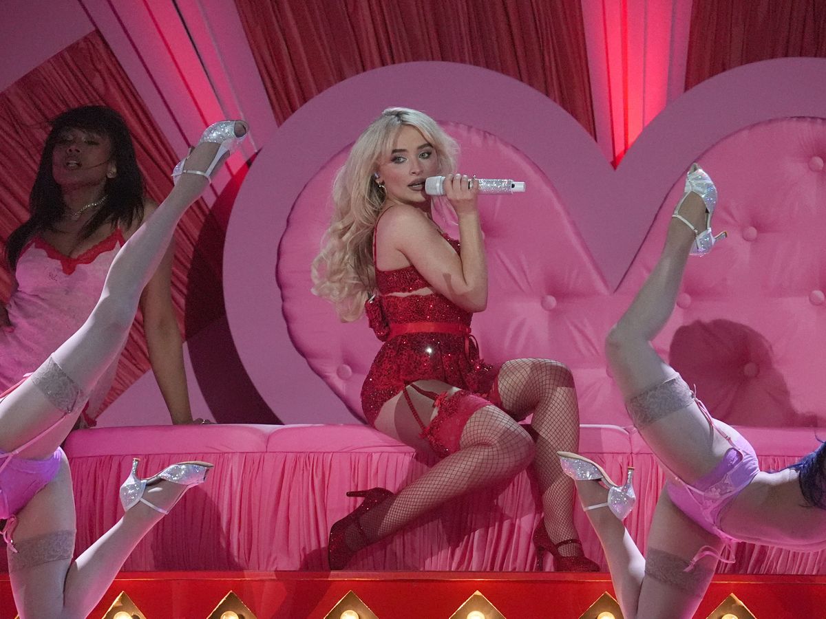 Sabrina Carpenter poised to top album chart with Man&rsquo;s Best Friend