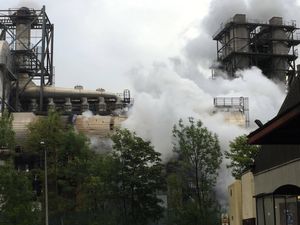 Photo of the blaze by STOP krono pollution / @StopKrono