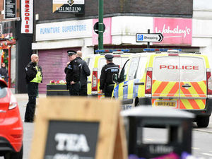 Supporting image for story: Bank worker 'held at gunpoint' at NatWest in Birmingham