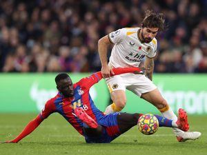 Supporting image for story: Dave Edwards: Physicality is a problem Wolves must overcome