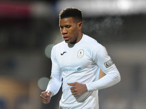 Supporting image for story: AFC Telford midfielder Riccardo Calder signs for Nuneaton