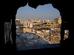 Supporting image for story: Netanyahu to send Mossad director to Gaza ceasefire talks in Qatar