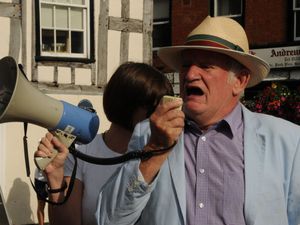 Supporting image for story: Mayor locked out of account after bank mistakenly thought he was dead