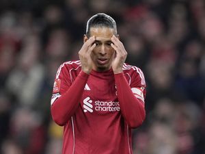 Supporting image for story: Virgil van Dijk expected to hold Liverpool players’ meeting after Burnley draw