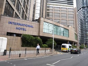 Supporting image for story: Police make six arrests at asylum hotel protest