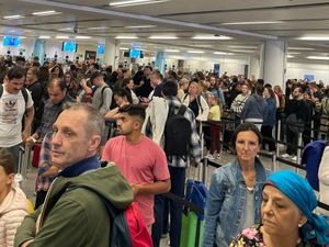 Supporting image for story: Minister apologises for disruption caused after passport e-gate failure