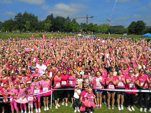 Supporting image for story: Park turns pink as thousands join Race for Life