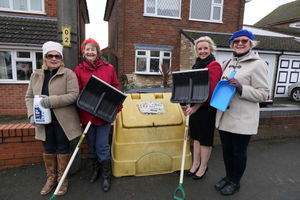Volunteers of snow-busters are prepared for snow this week