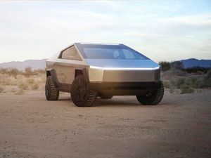 Supporting image for story: Tesla Cybertruck orders have broken 200,000 amid mixed reception