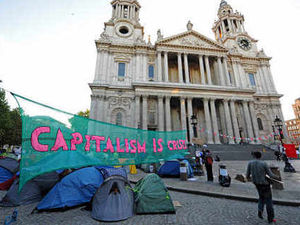 Supporting image for story: When canvas turns into litter