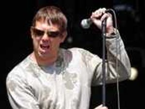 Supporting image for story: Inspiral Carpets fly high again