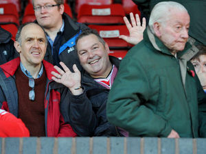 Supporting image for story: Walsall 3 Gillingham 2 - Fan pictures
