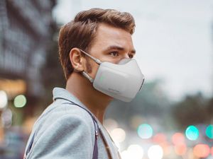 Supporting image for story: LG creates battery-powered face mask it calls a ‘wearable air purifier’
