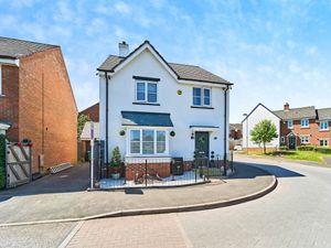 Supporting image for story: Spacious Telford family home for £370,000 with four bedrooms and garage