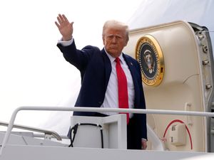 Supporting image for story: Donald Trump says Starmer has done a ‘very good job thus far’