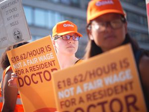 Supporting image for story: Resident doctors refuse to rule out further strikes
