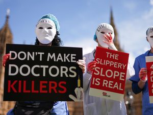 Supporting image for story: Around 1,000 doctors urge MPs to vote against ‘unsafe’ assisted dying Bill