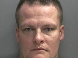 Supporting image for story: Man stole from famous jockeys by pretending to be them in banks