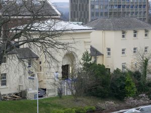 Supporting image for story: Winchester prison needs ‘urgent improvement’, watchdog warns