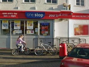 Supporting image for story: Robbers armed with gun and knife target Bilston shop