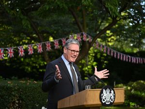 Supporting image for story: Starmer insists he is ‘completely in control’ amid Sue Gray salary row