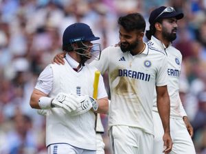 Supporting image for story: England assistant coach Marcus Trescothick left unimpressed with India’s tactics