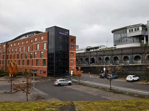 Supporting image for story: Whitbread challenged over 100 pub closures