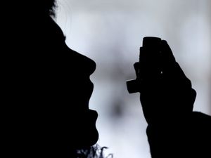Supporting image for story: Common asthma treatment ‘cuts need for Covid-19 patients to go to hospital’
