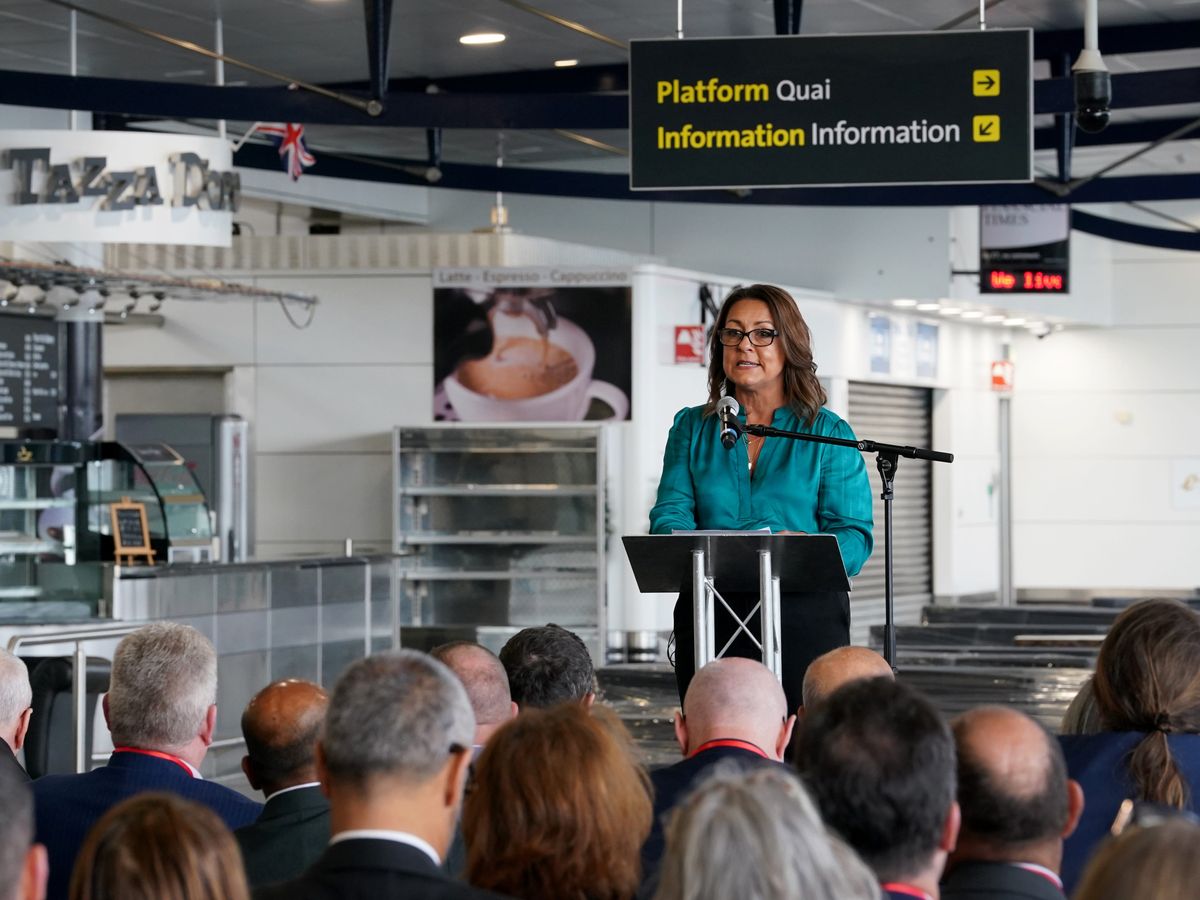 Council leaders and MPs call for international railways links to reopen in Kent Council leaders and MPs call for international railways links to reopen in Kent