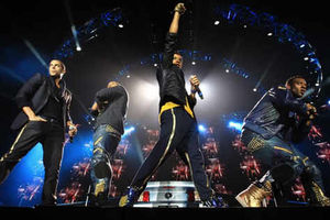 Supporting image for story: JLS at Birmingham LG Arena - review