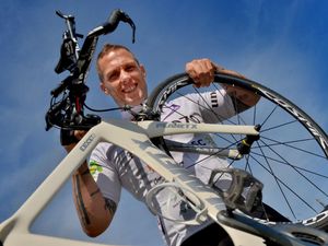 Supporting image for story: Recovered addict begins quest to complete 70 triathlons in 70 days