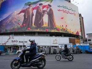 Supporting image for story: US and Iran dig in and ramp up threats as war rages with no end in sight