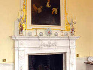 Supporting image for story: Tour of luxury mansion for sale