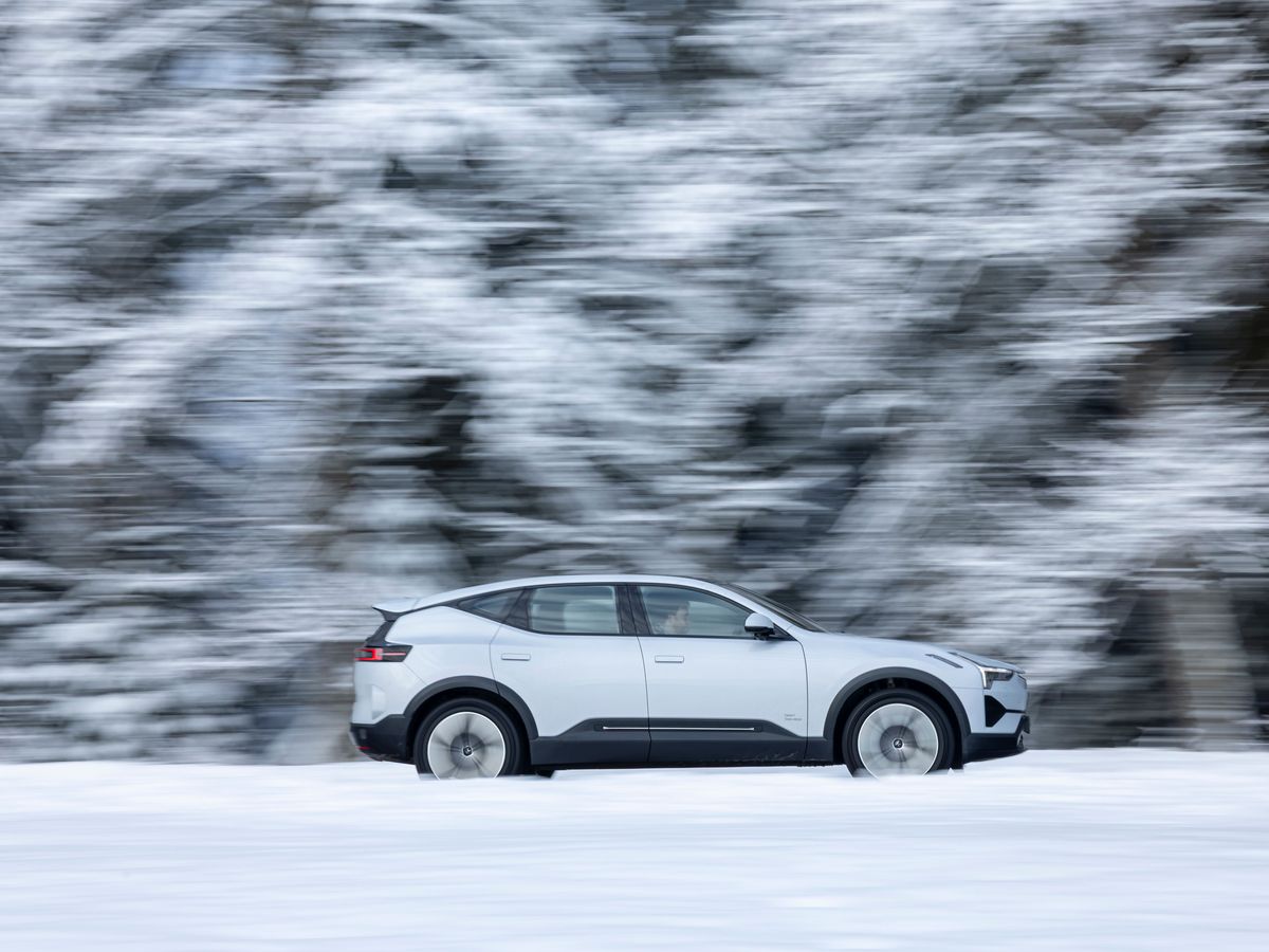 Here’s how to stay safe when driving in cold weather Here’s how to stay safe when driving in cold weather