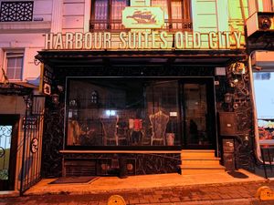 Supporting image for story: Family on holiday likely poisoned by pesticide gas in Istanbul hotel – report