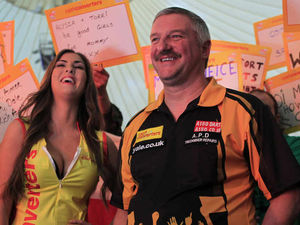 Supporting image for story: Wayne Jones qualifies for World Grand Prix