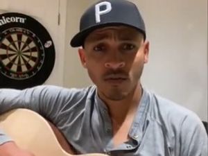 Supporting image for story: Former West Brom striker Peter Odemwingie pays tribute to Queen Elizabeth - WATCH 