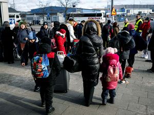 Supporting image for story: Refugees from Ukraine to get immediate benefit support, minister says