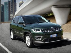 Supporting image for story: Jeep updates Compass with new efficient engine